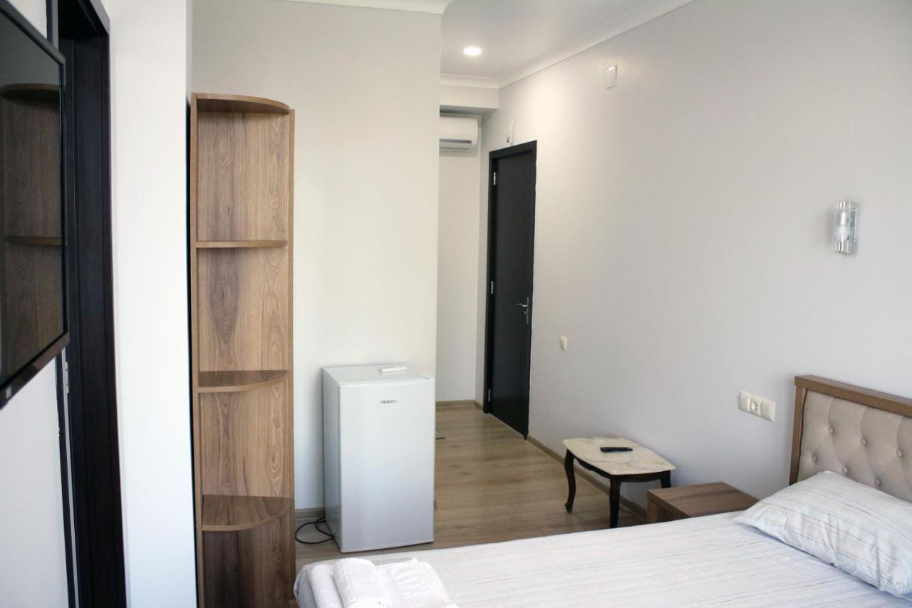 Cozy House Hotel Kobuleti Eksteriør billede