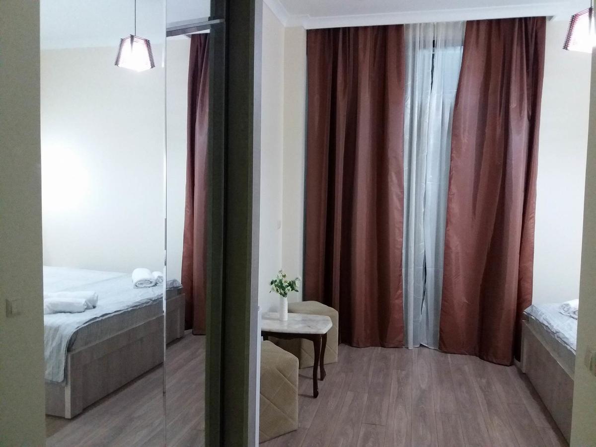 Cozy House Hotel Kobuleti Eksteriør billede
