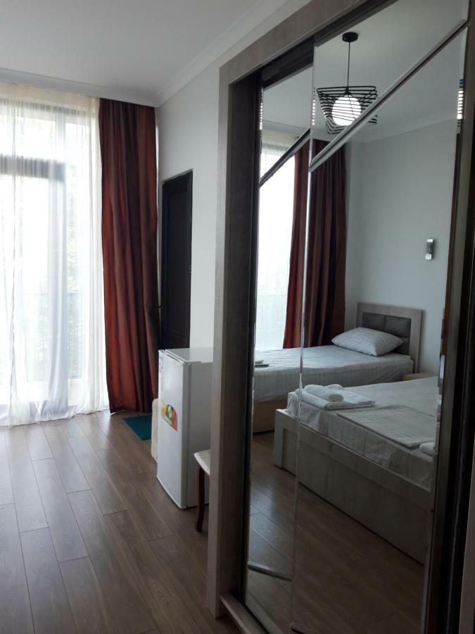 Cozy House Hotel Kobuleti Eksteriør billede